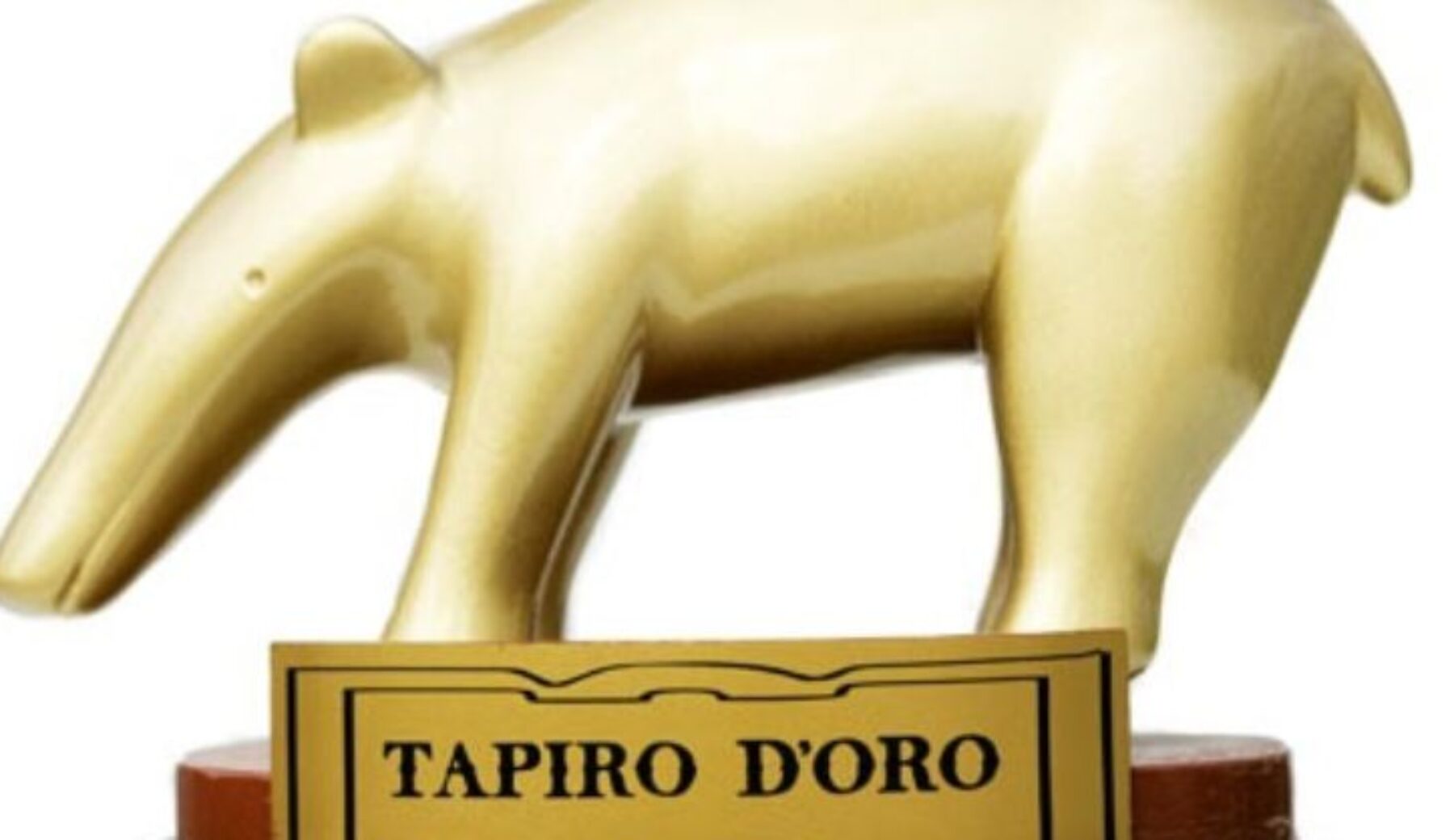 Giornata mondiale del Tapiro, Striscia festeggia con le curiosità sul Tapiro d’oro