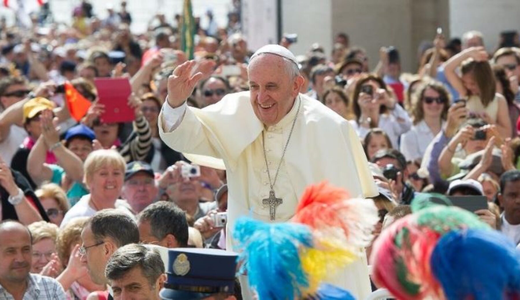 Papa Francesco favorevole alle unioni civili: il parere del pontefice in un documentario