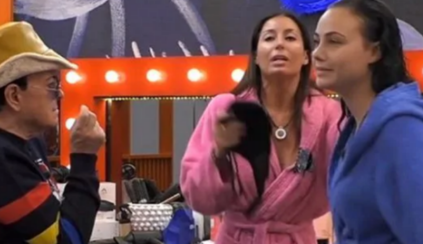 Gf Vip, Elisabetta Gregoraci contro tutte