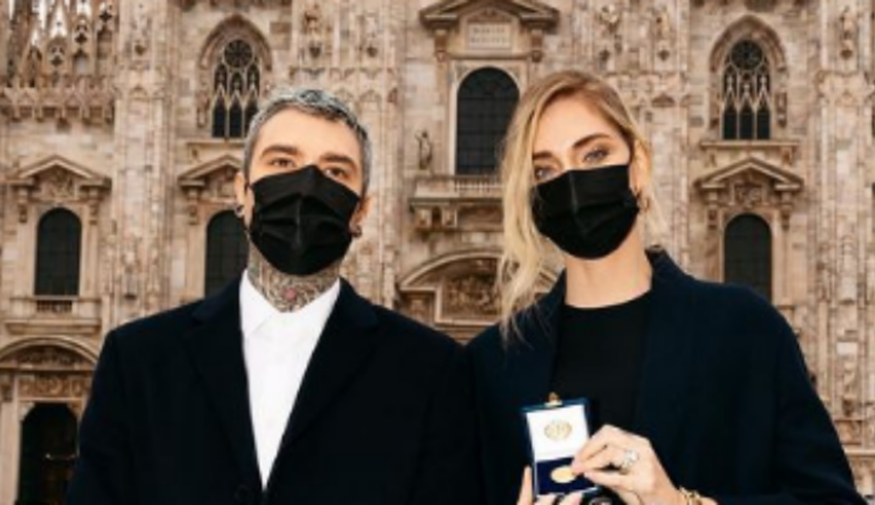 Chiara Ferragni e Fedez alla consegna degli Ambrogini d’oro: il video