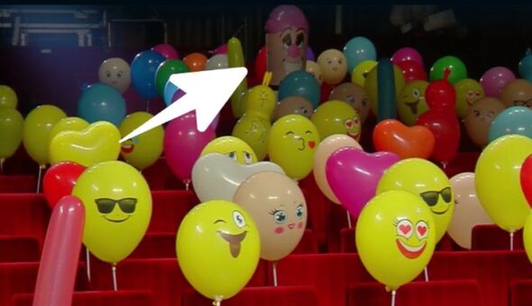 Incredibile a Sanremo: in platea spunta palloncino a forma di pene