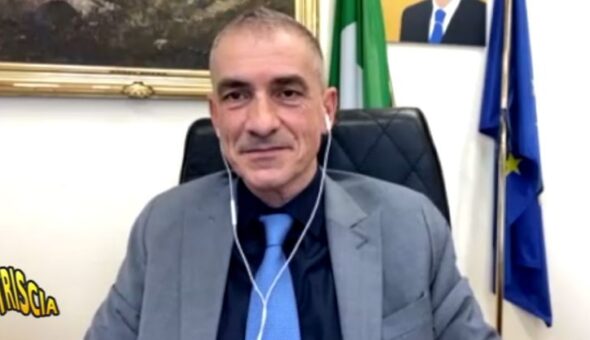 Questa sera a Striscia la notizia (Canale 5, ore 20.35) prosegue l’inchiesta di Max Laudadio sulla qualità dell’aria che respiriamo