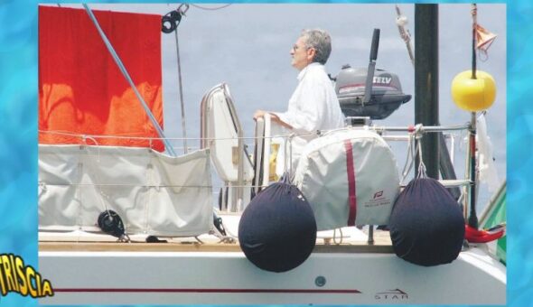 D'Alema e le armi in Colombia: ecco la mail inviata da Leonardo all’ex premier con gli armamenti da piazzare