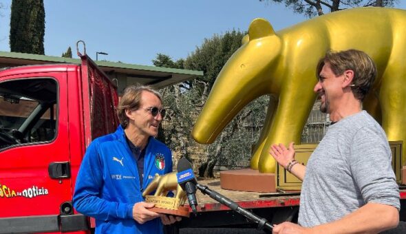 Tapiro d'oro gigante a Roberto Mancini: il futuro del c.t della nazionale
