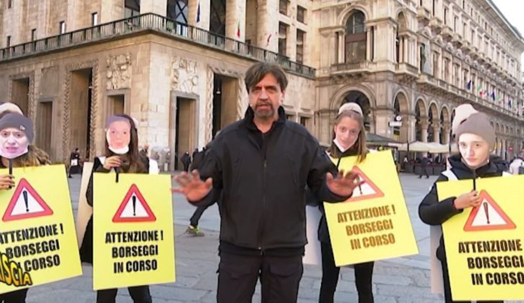 Borseggiatrici a Milano, dopo Striscia entrano in azione anche i City Angels