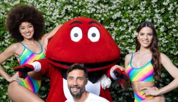 Torna l'edizione estiva di Paperissima Sprint: con Vittorio Brumotti, le veline Shaila e Mikaela e il Gabibbo