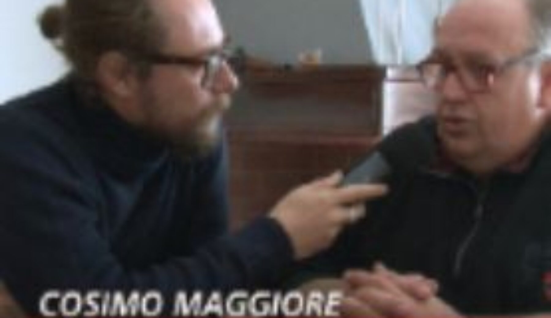 A Striscia la notizia un testimone di giustizia racconta la sua vita dopo la denuncia «vivo grazie alla pensione dei miei genitori»