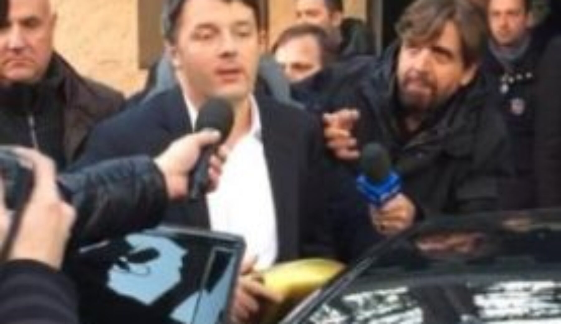 A Striscia la notizia Tapiro d’oro a Matteo Renzi: “Un Tapiro me lo merito proprio”.