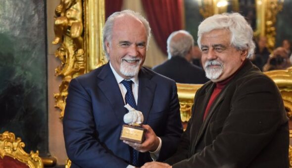 Il premio Testa d’Aj ad Antonio Ricci