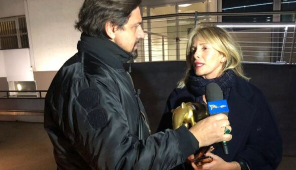 A Striscia la notizia Tapiro d’oro ad Alessia Marcuzzi: «non ho aggredito Eva ma ha sbagliato momento in cui denunciare»