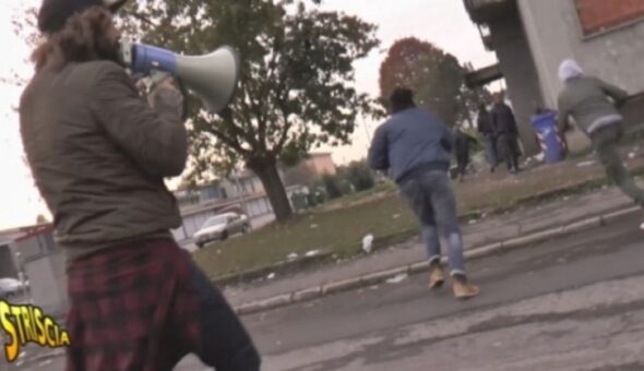 Arrestato per spaccio il 'boss di Zingonia'. L’uomo era apparso in un servizio-denuncia di Striscia la notizia.