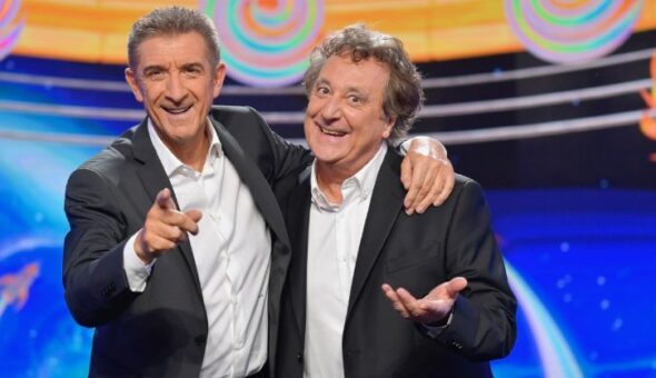 Ezio Greggio ed Enzo Iacchetti al timone di Striscia la notizia