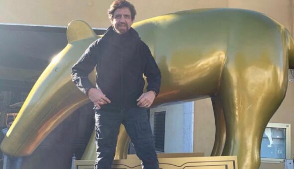 Sanremo 2019, il Tapiro d'oro gigante sbarca al Teatro Ariston