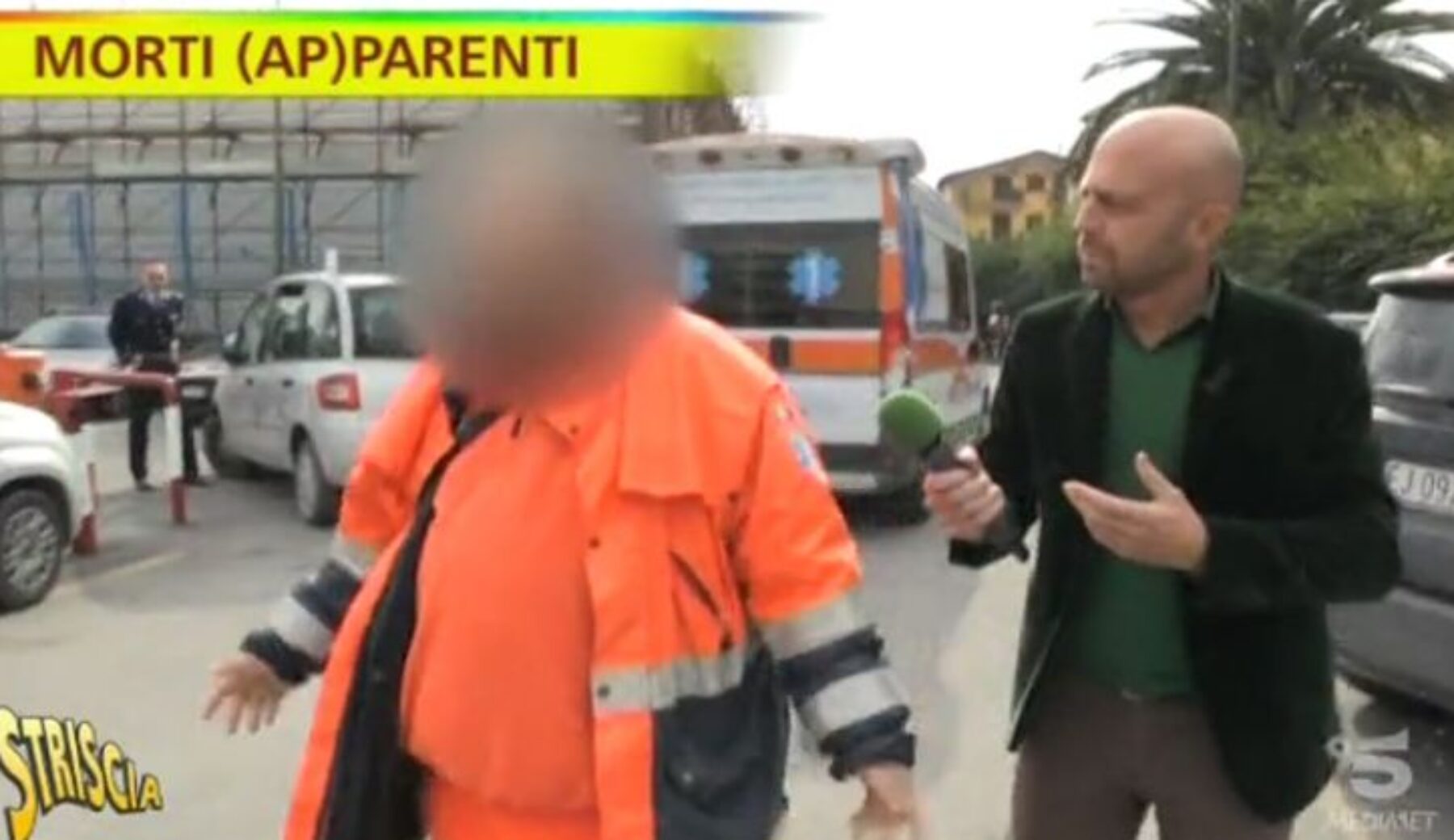 Striscia la notizia, interrogazione parlamentare sul caso del trasporto dei defunti in ambulanza