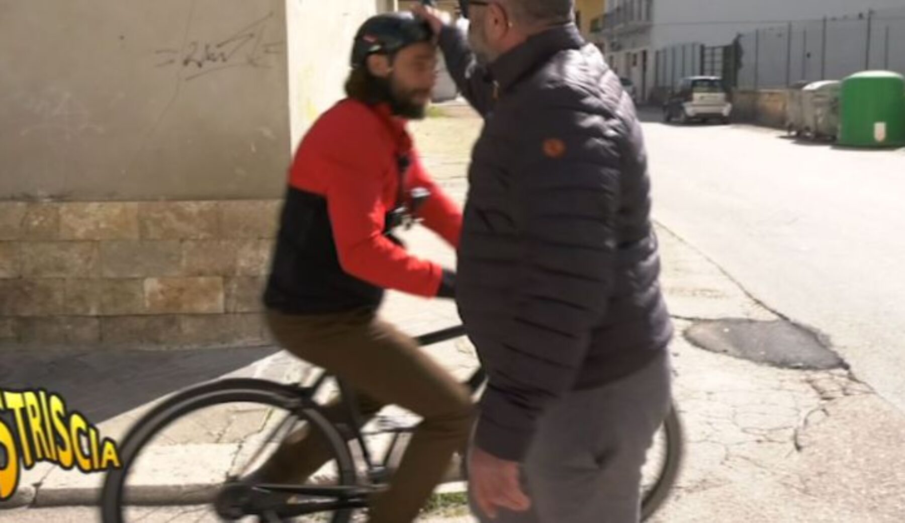 Striscia la notizia, Vittorio Brumotti a Trani tra spaccio di cocaina e armi