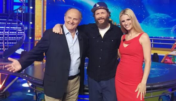 Eccellenze milanesi, Jovanotti ospite a Striscia la notizia