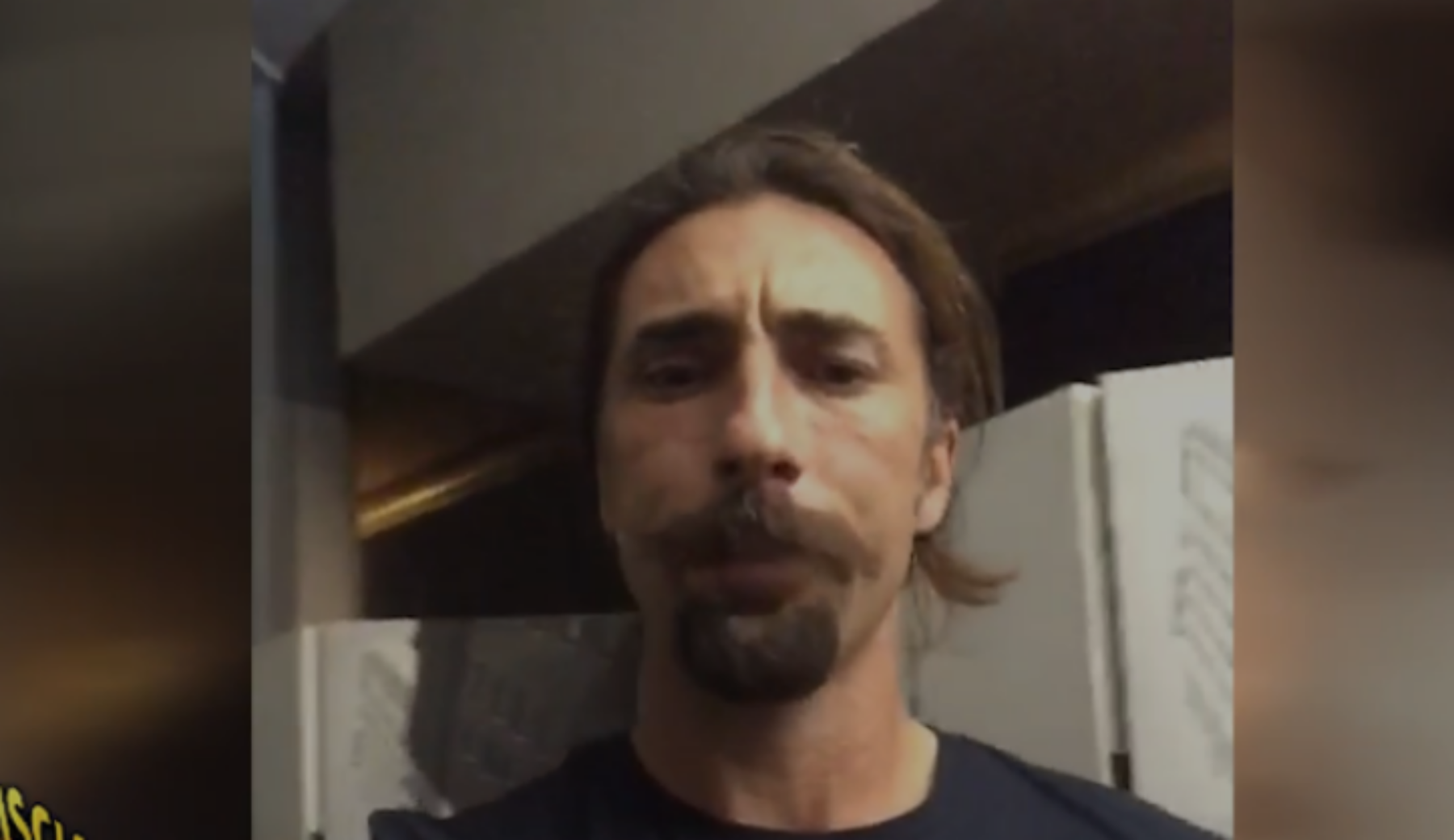 Vittorio Brumotti aggredito a Pescara mentre documentava lo spaccio di droga