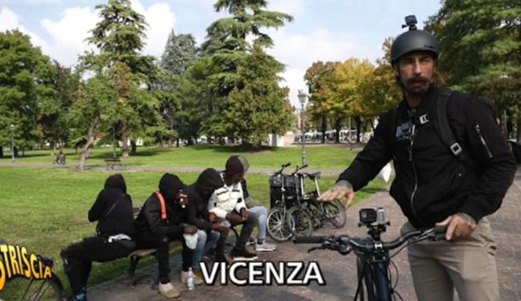 Questa sera a Striscia le immagini dell’aggressione a Brumotti a Vicenza