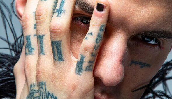 Achille Lauro e il giallo sulla casa discografica, il botta e risposta tra Sony Music e il suo manager