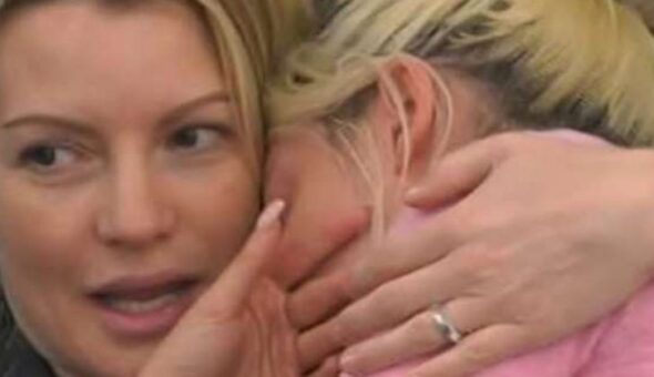 GF Vip, Valeria Marini contro Asia Valente: 