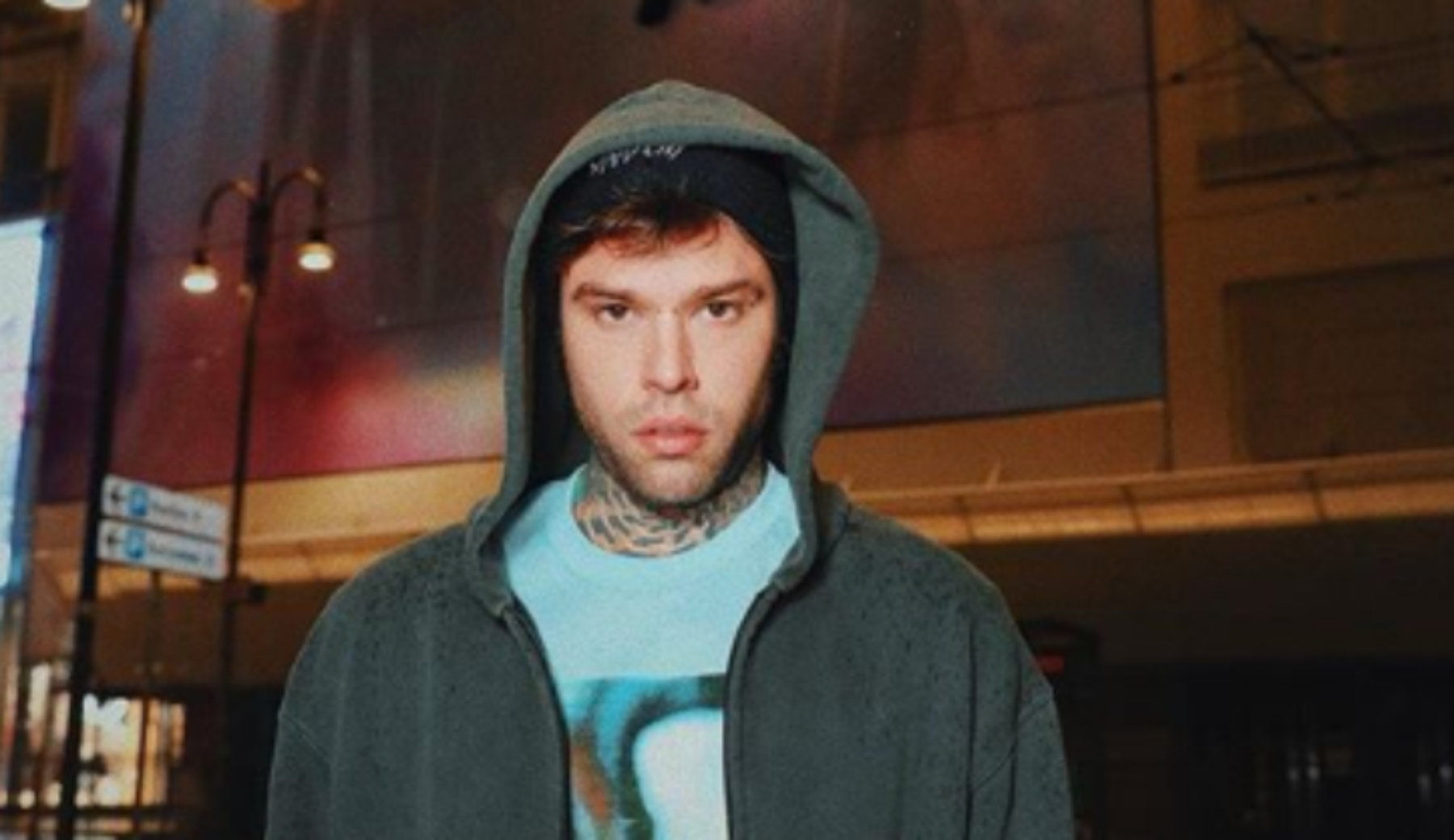 Fedez contro Radio Maria: l’emittente chiede donazioni ai fedeli, il commento del rapper