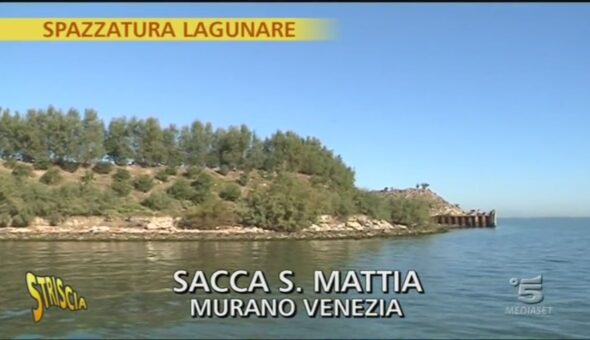 Spazzatura in laguna