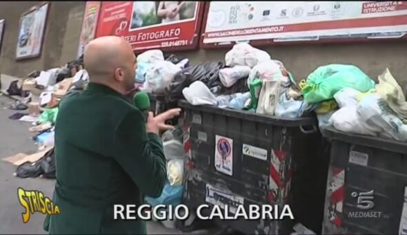 Problemi di mancata raccolta dei rifiuti a Reggio Calabria