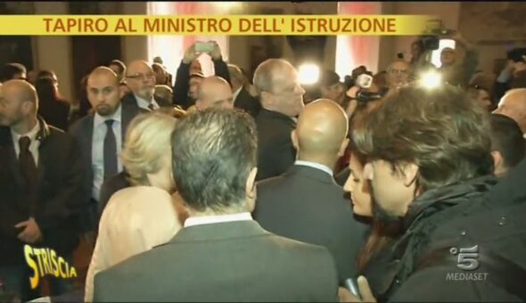 Tapiro al Ministro dell'Istruzione