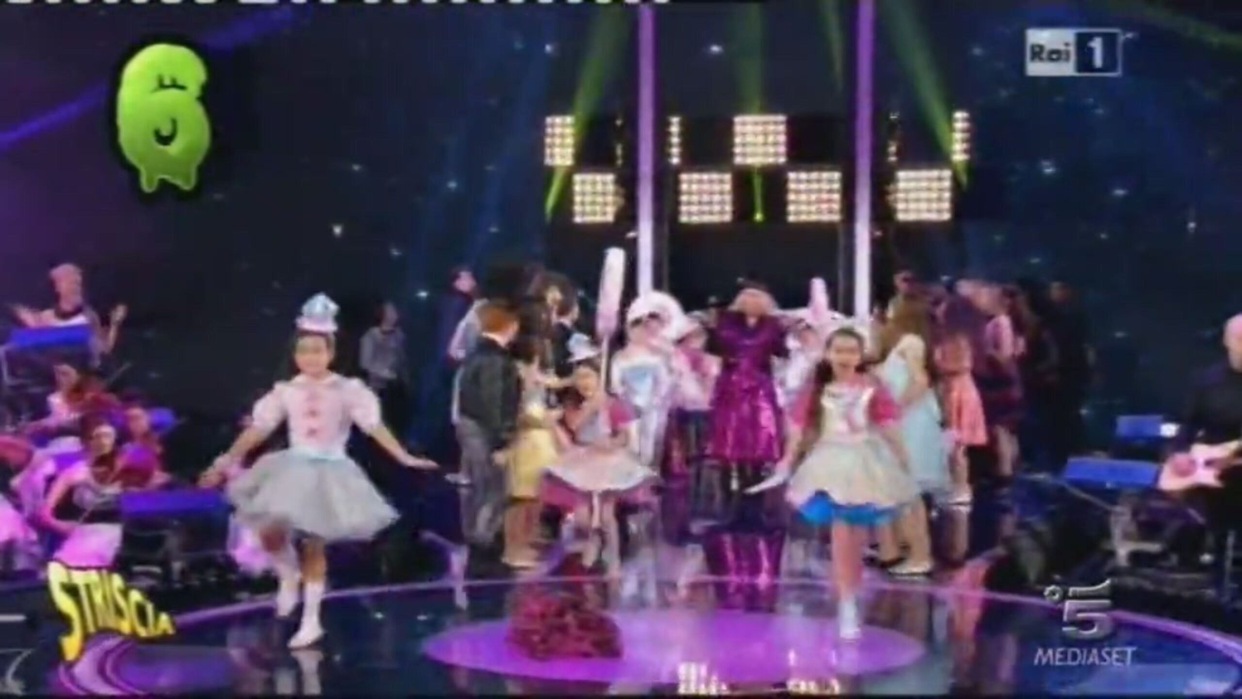 CD Striscia La Compilation - Winter 2015, Raccolta Musicale Varie Artisti - Foto 9