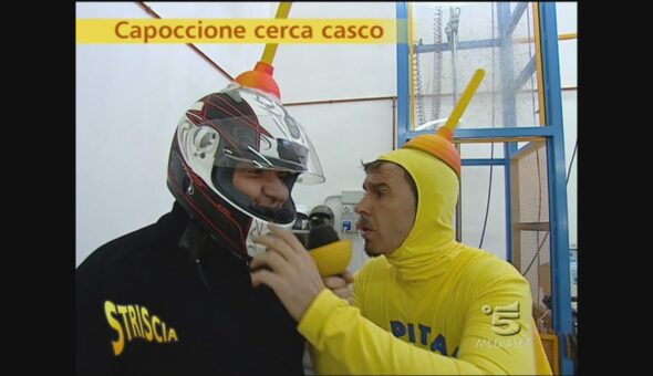 Capoccione cerca casco