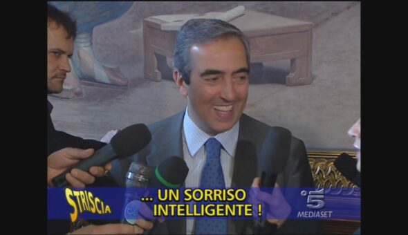 Il sorriso di Gasparri