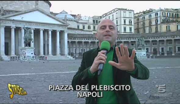 Un Abete in piazza Plebiscito