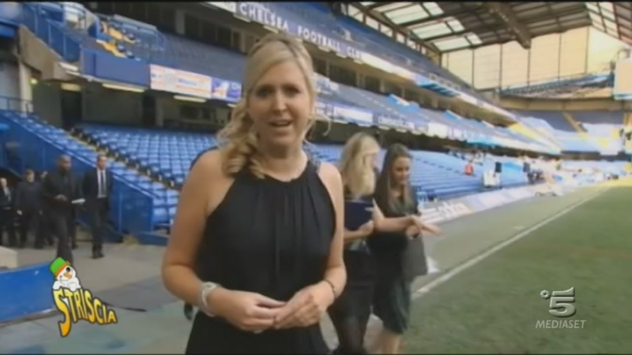 Striscia lo striscione Striscia la notizia