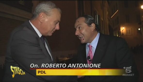 Vespalazzi del potere