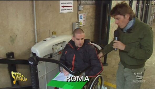 Servoscale per disabili nella metropolitana di Roma