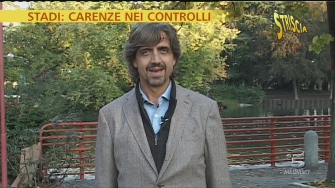 Sicurezza negli stadi - Striscia la notizia