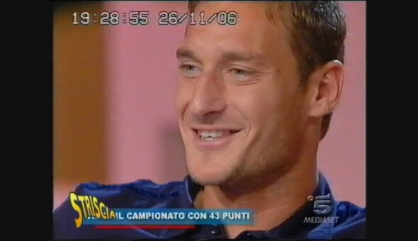 Costanzo suggerisce a Totti