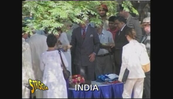 Carlo e Camilla in India