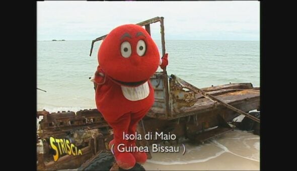 Gabibbo in Guinea Bissau, villaggio dell' isola di Maio