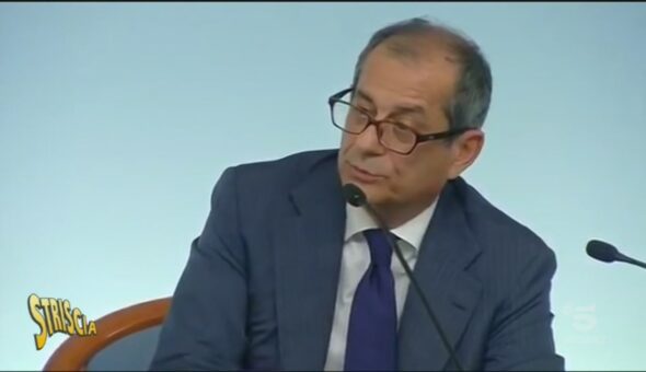 Il ministro Tria, un uomo solo