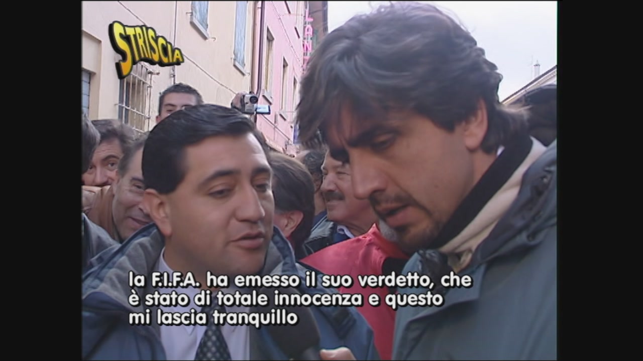 Tapiro all’arbitro Byron Moreno