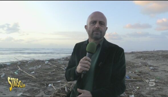 Spiagge inquinate in Campania