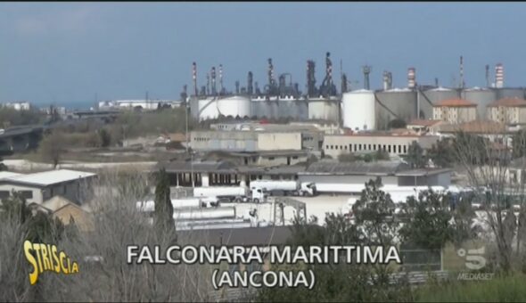 Raffineria di Falconara, le proteste dei cittadini