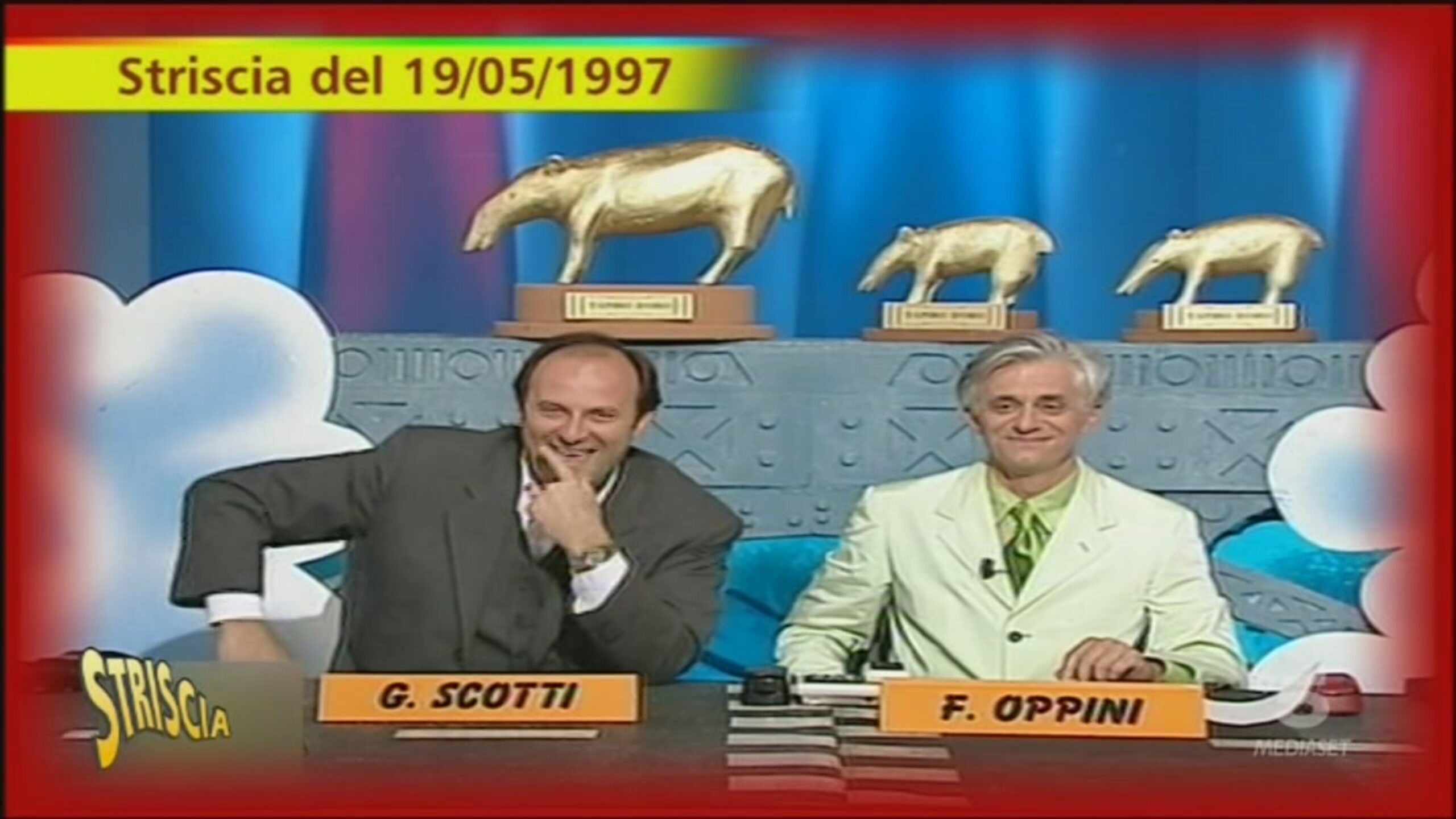 La prima volta di Gerry Scotti a Striscia Striscia la notizia La prima volta di Gerry Scotti a Striscia Striscia la notizia