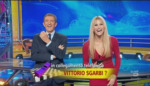 A tra poco con Striscia