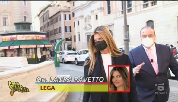 Laura Ravetto intercettata dal Vespone