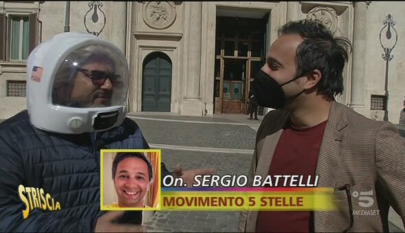 Grillo preoccupato, il destino dei 5 Stelle