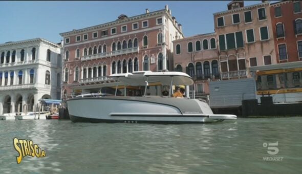 Venezia, l'impatto delle barche sull'ambiente