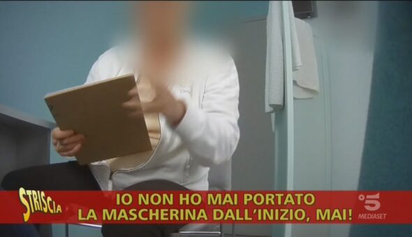 Il medico sospeso che continua a visitare