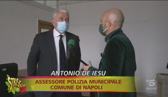 Raffica di multe (ingiuste) a Napoli: cosa succede